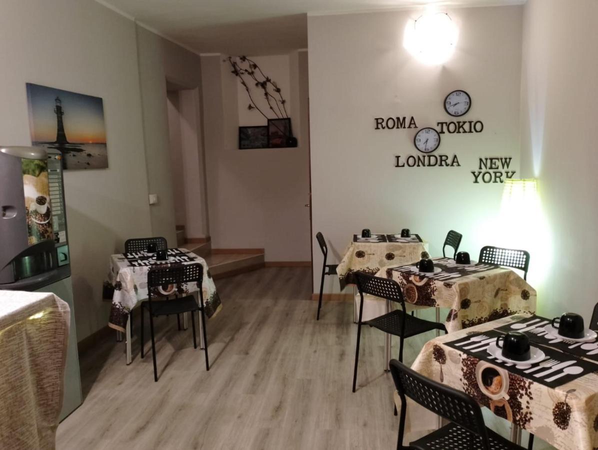 Albergo Elena 3 Via Emilia Ovest 347 Πάρμα Εξωτερικό φωτογραφία